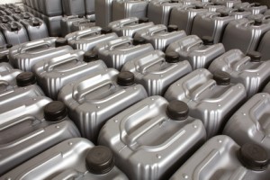 Lubricating oil in typical containers